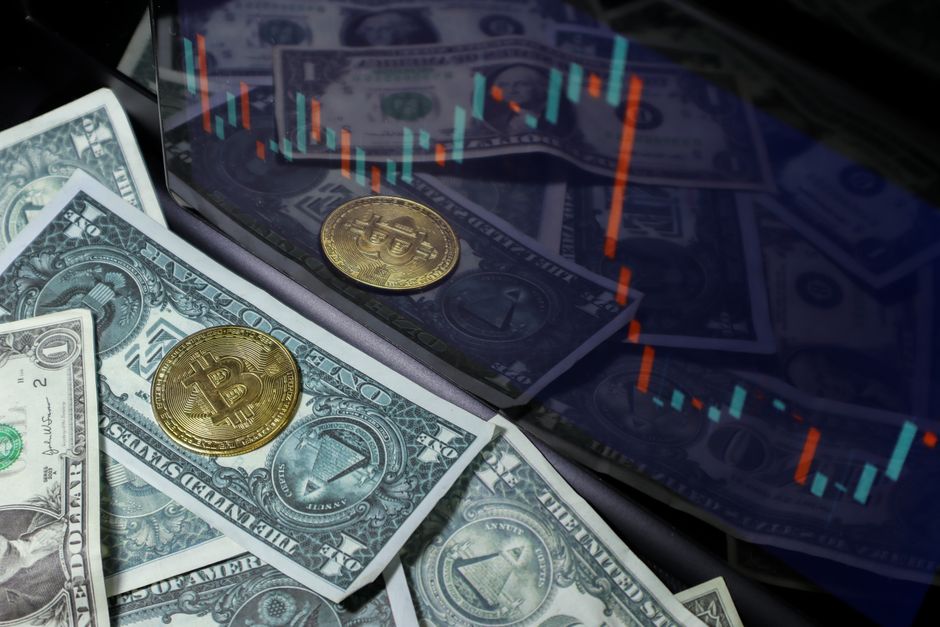 Fed Inflation Signals & Software Stocks Debate: August 2026 Market Outlook