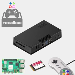 Console Recalbox avec boîtier noir, carte Raspberry Pi 5, SSD NVMe et manette assortis
