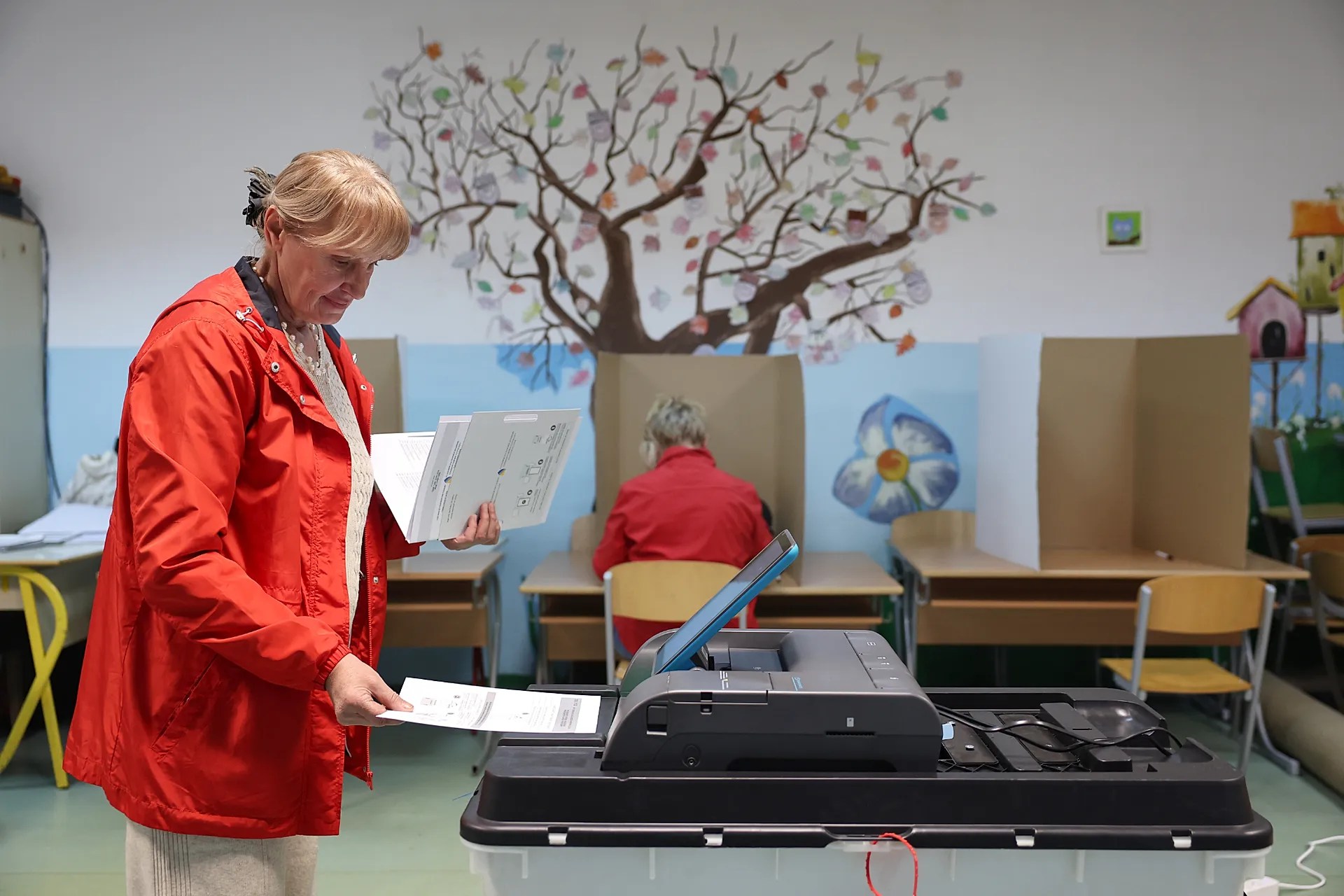 Bosnia Votes as Dodik Dominates Campaign and EU Path Remains Stalled