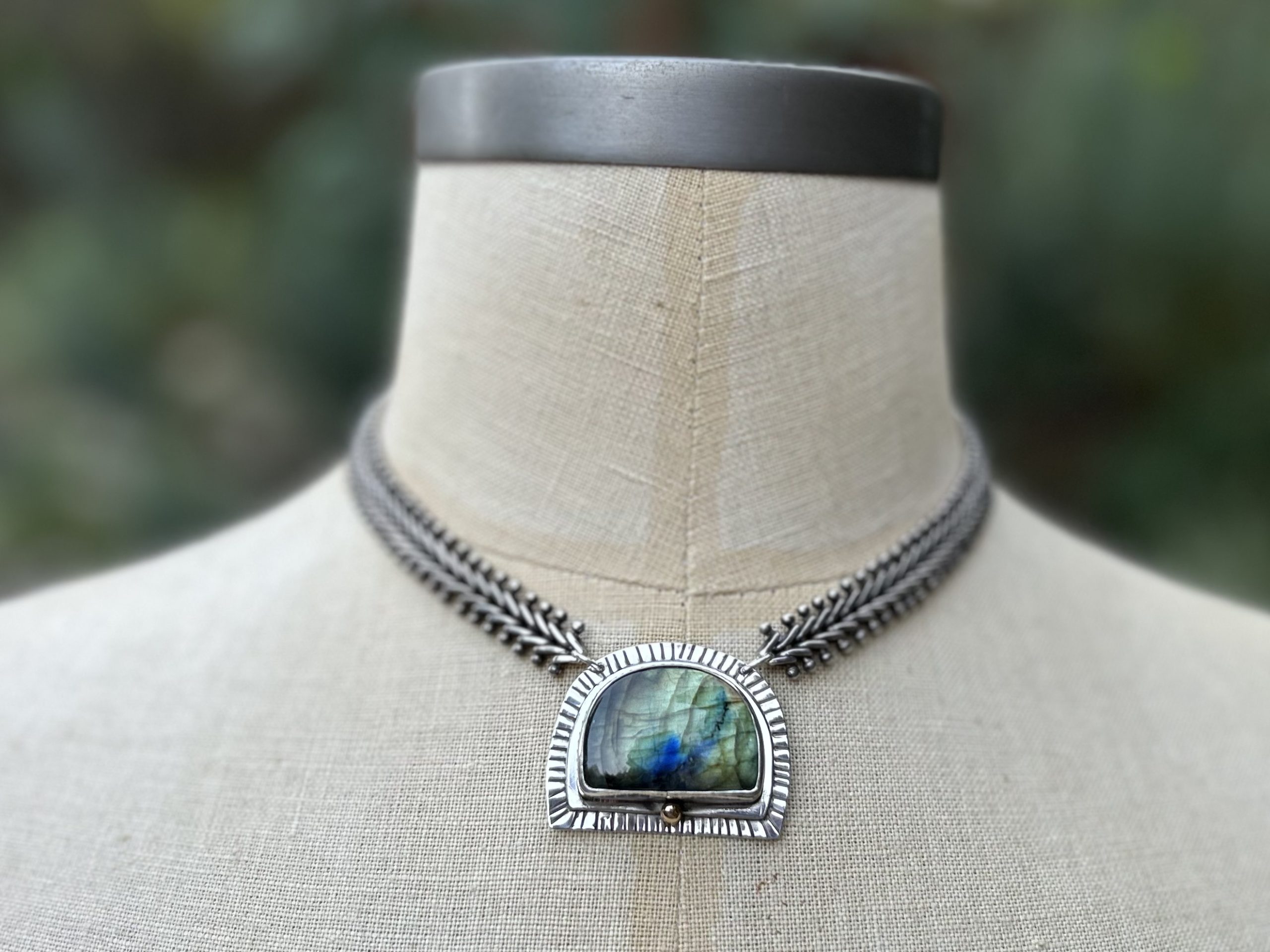 The Incredible Necklace