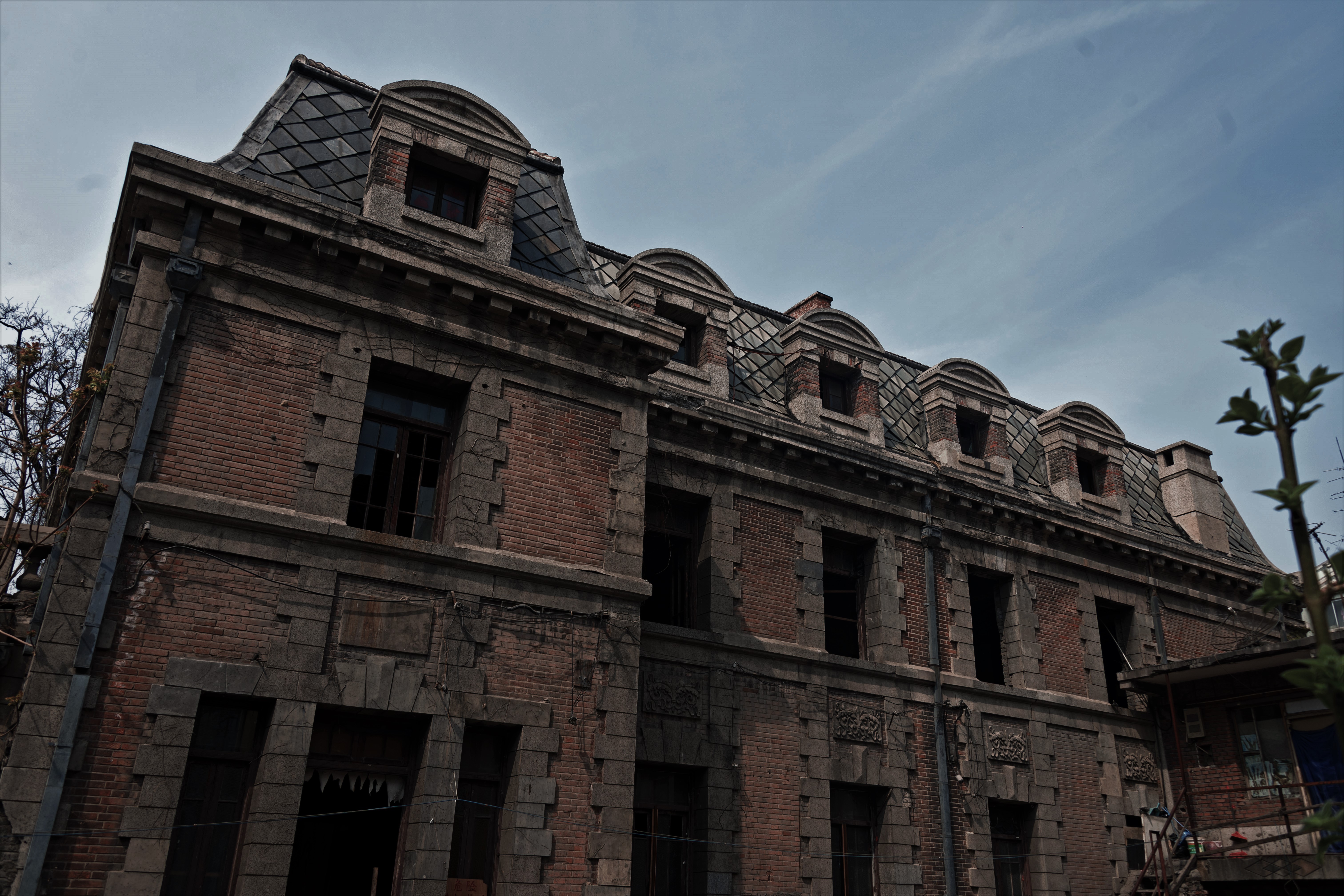 Chaonei No. 81 — Beijing Horror House - Moon Mausoleum