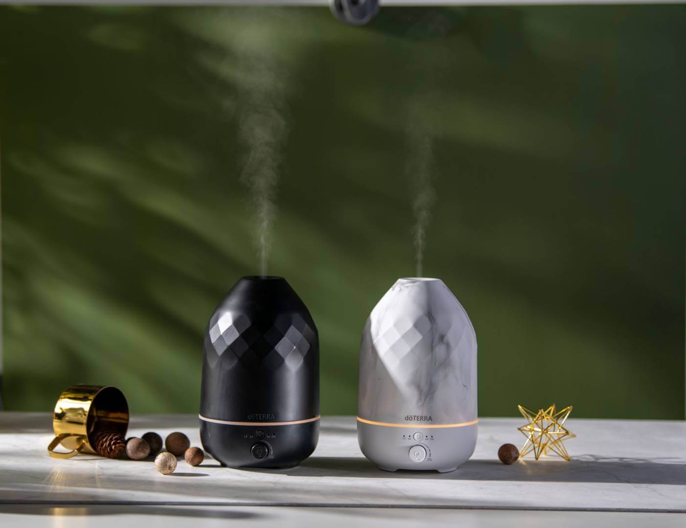 Doterra WHAT TO GIVE THE ESSENTIAL OIL LOVER THIS HOLIDAY SEASON