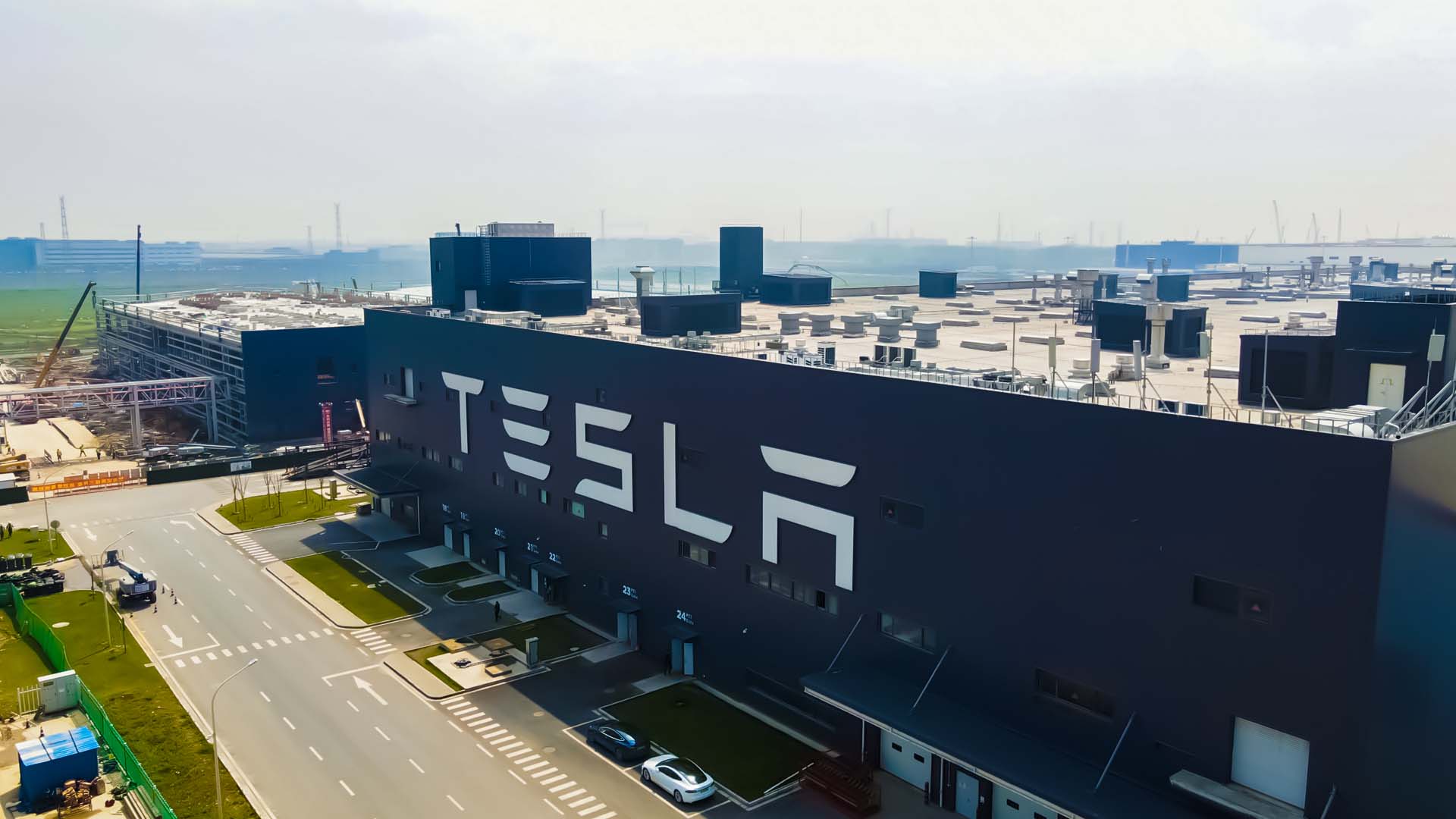 Lawsuit filed against Tesla over alleged false autopilot and self-driving claims