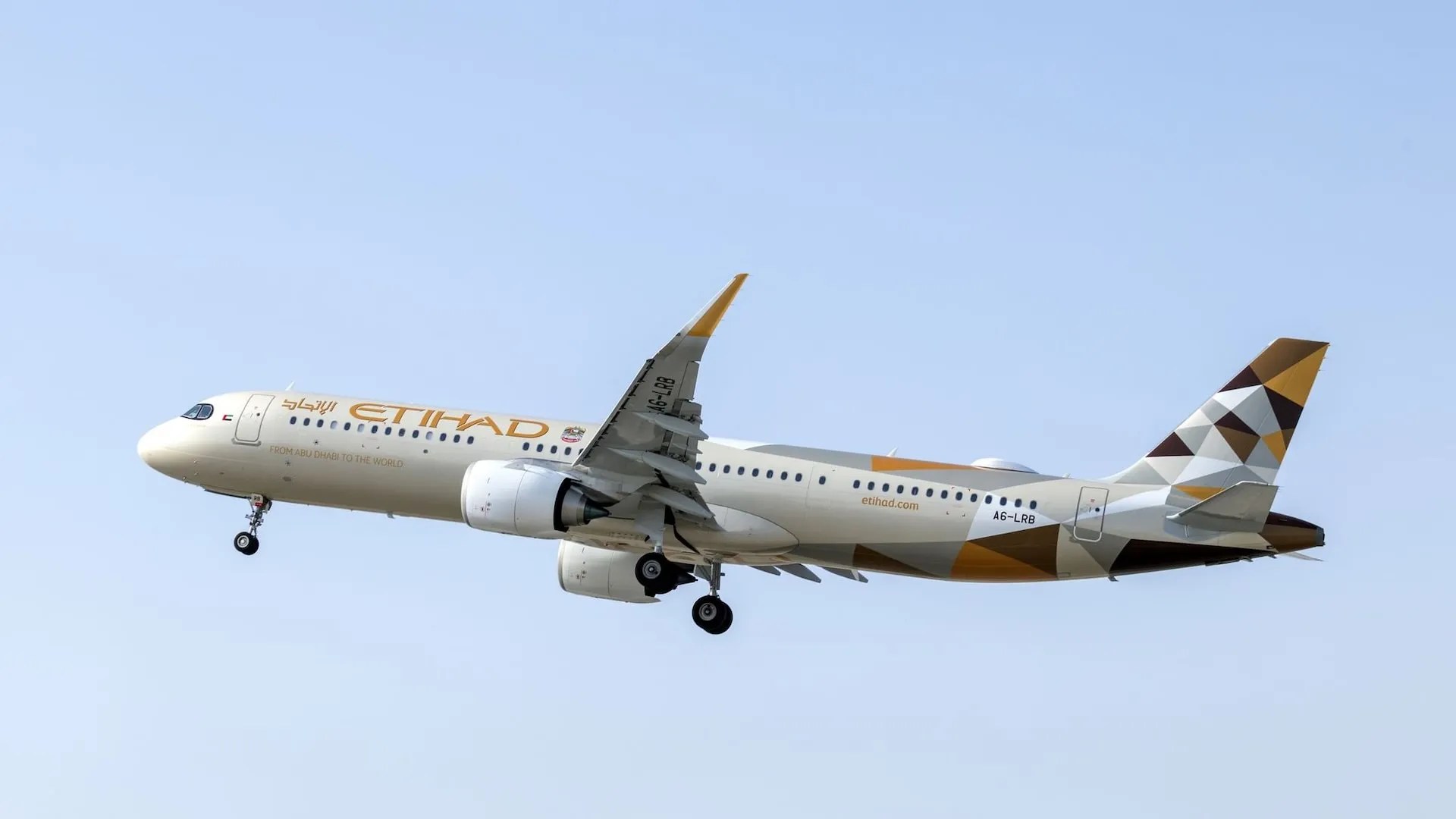 Etihad expands global network with 300 daily operations