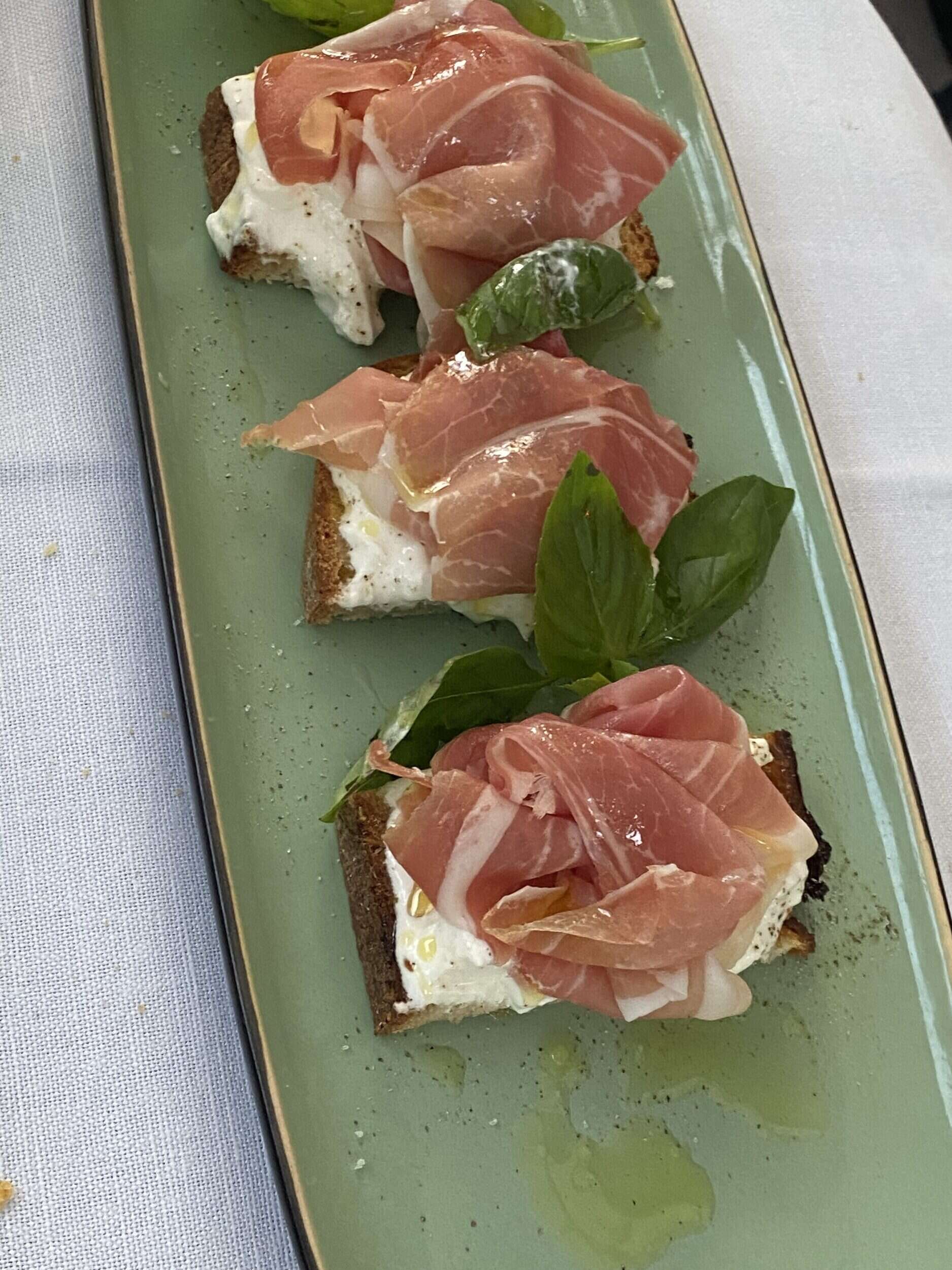 Parma haM bRUSCHETTE