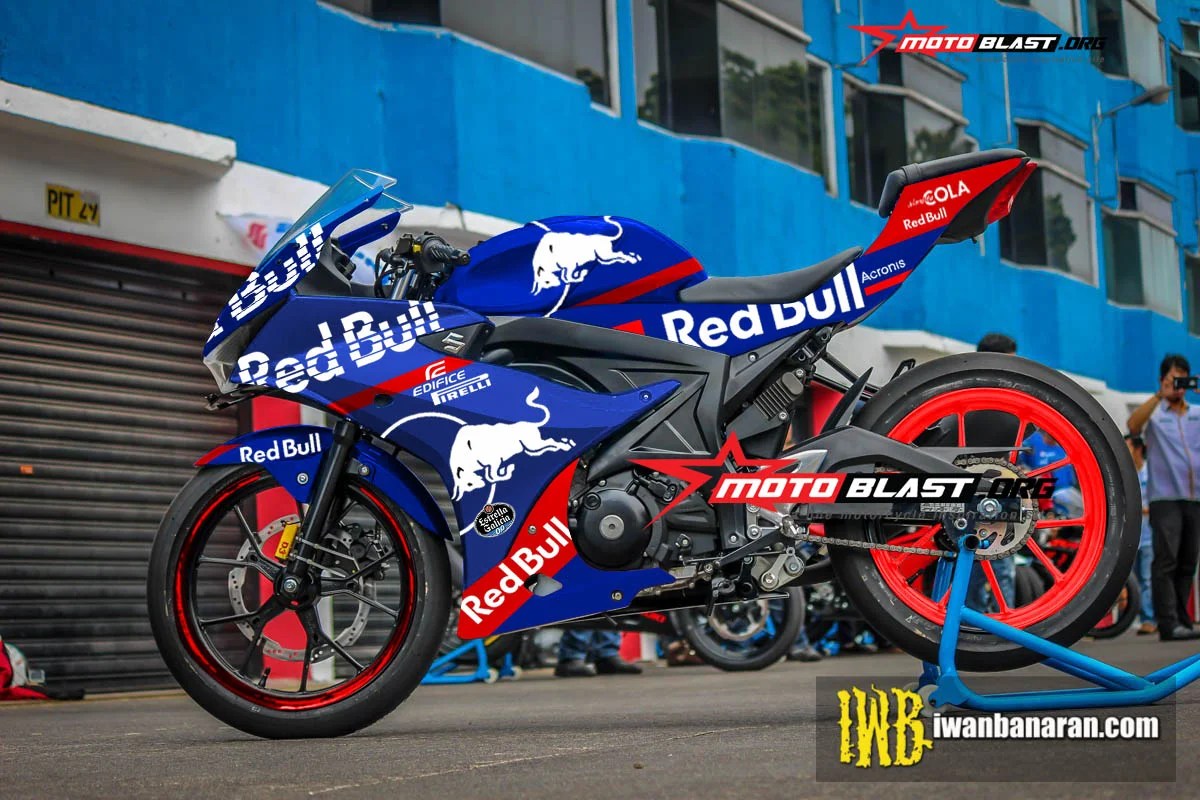 GSX-R150 TORO ROSO