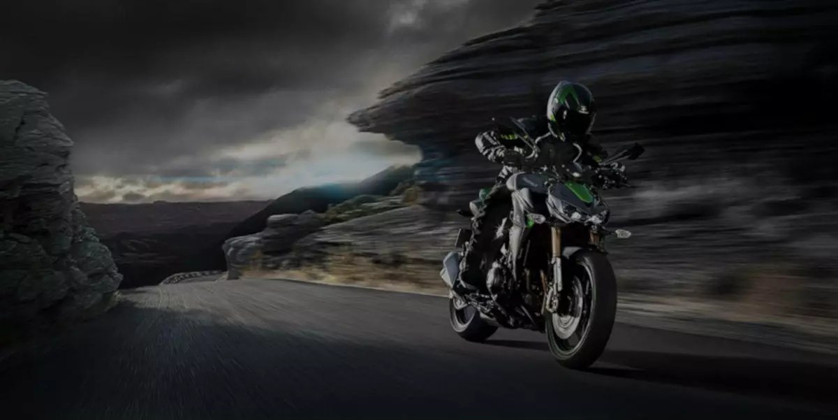 Kawasaki Z1000 featured 8_1