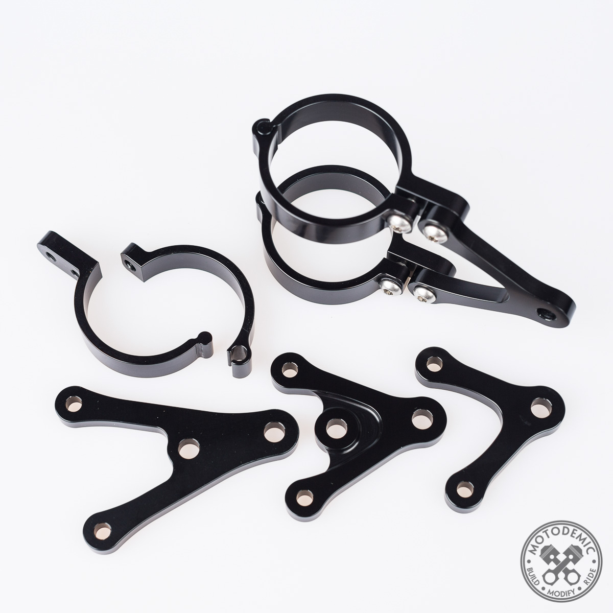 MT-09/FZ-09/XSR900 Custom Headlight Brackets • MOTODEMIC