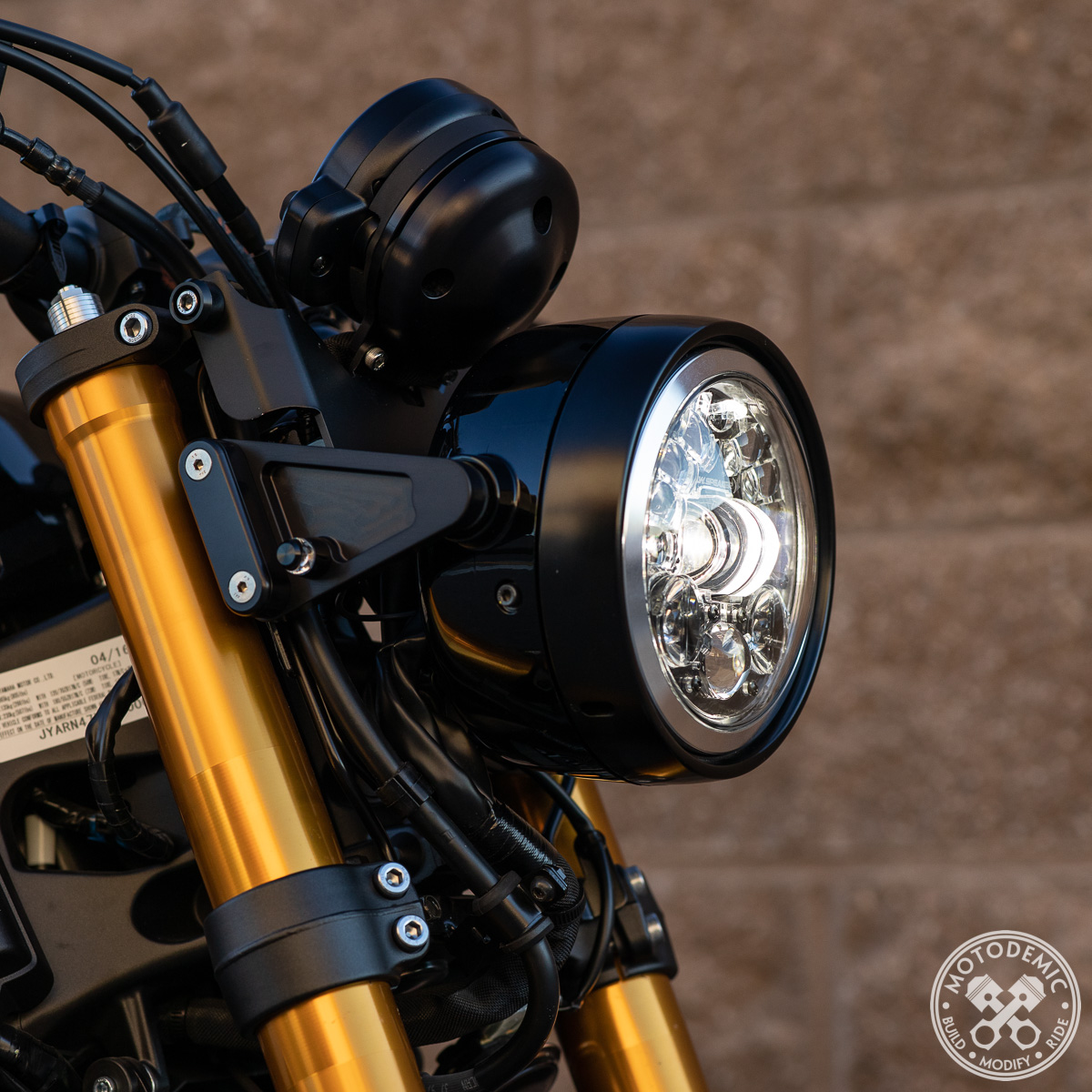 Yamaha BOLT (XV950) LED Headlight Upgrade • MOTODEMIC