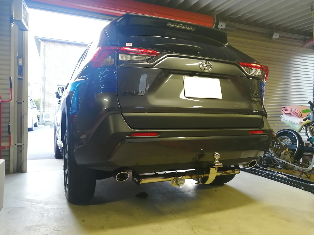 ギガテックス・モータース » トヨタ RAV4 AXAH54 へヒッチメンバーの