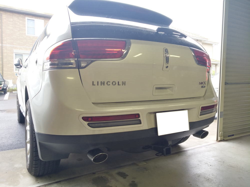 ギガテックス・モータースキャデラック SRXにヒッチメンバーの取り付け