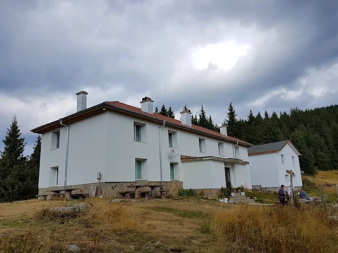 Svoboda hut