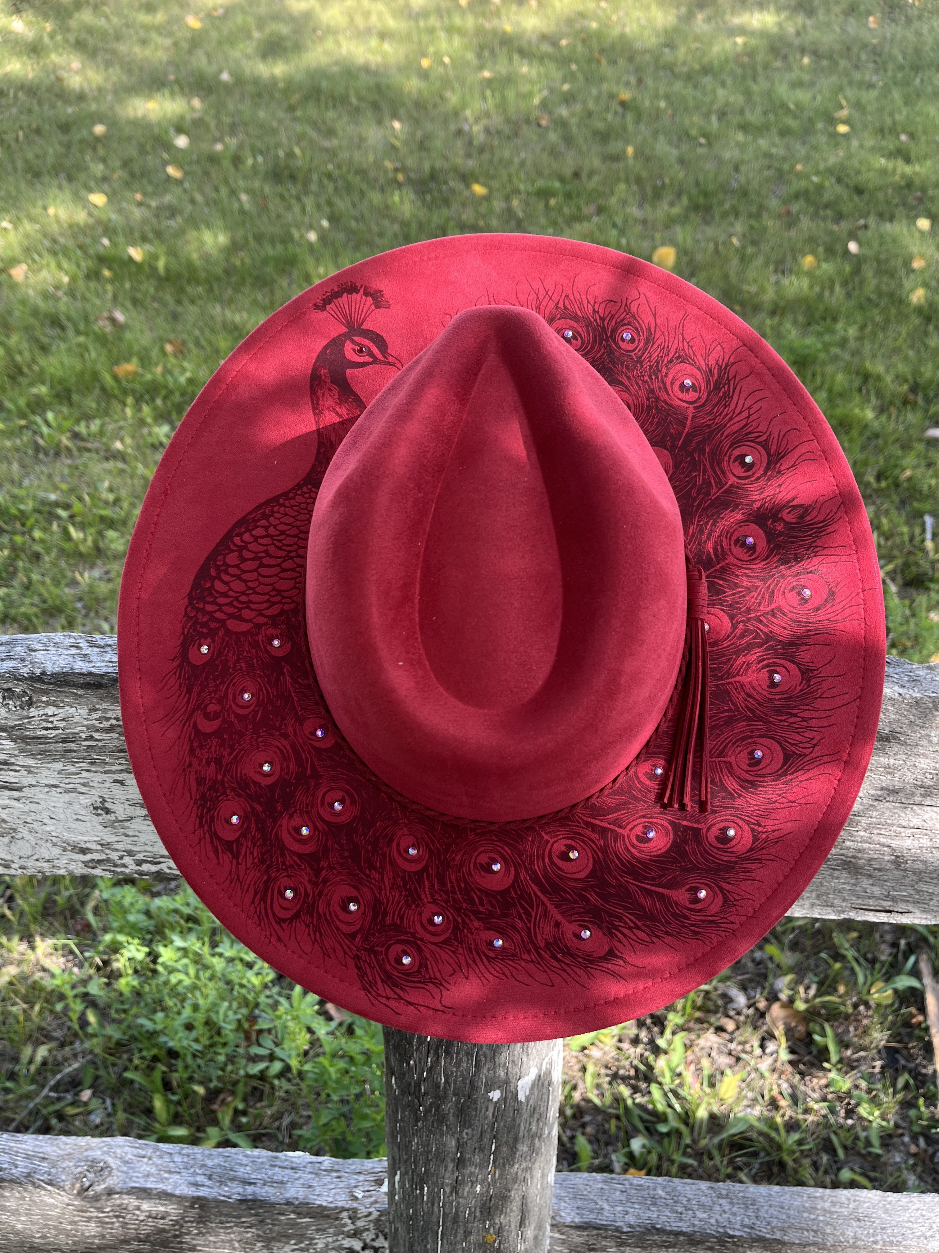 Engraved Wide Flat Brim Hat (Peacock) Red Wine