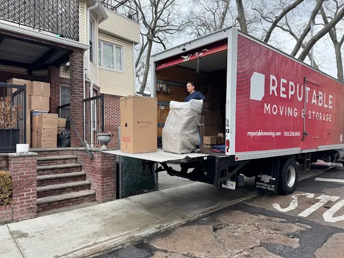 Reputable Moving & Storage