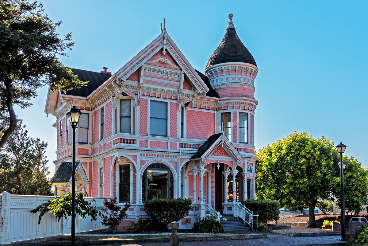 Victorian Houses, Defining the Style Fit for a Queen - Moving.com, image size:1200x801
