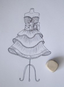 Как нарисовать платье поэтапно для детей. Как нарисовать бальное платье для принцессы Красивые платья нарисованные руками зимние