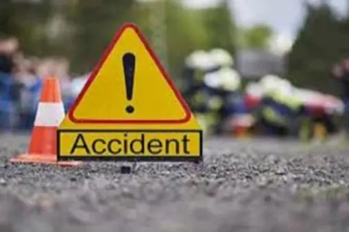 ROAD ACCIDENT:  ट्रक और ऑटो रिक्‍शा की भिड़ंत में 9 लोगों की मौत, CM बोले- ट्रक ड्राइवर की तलाश जारी