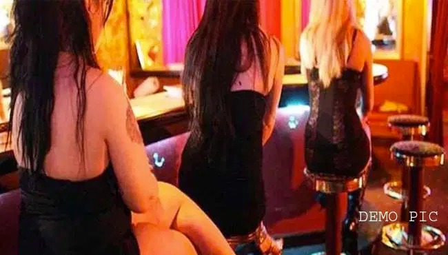 MP में SEX रैकेट का भंडाफोड़: पुलिस ने इस लॉज में की छापेमारी, 5 महिला समेत 10 आपत्तिजनक हालत में गिरफ्तार