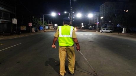 CORONA BIG BREAKING: प्रदेश में लगा 15 जनवरी तक नाइट कर्फ्यू, स्कूल-कॉलेज बंद, रेस्टोरेंट और सिनेमाघरों पर भी बढ़ी पाबंदियां