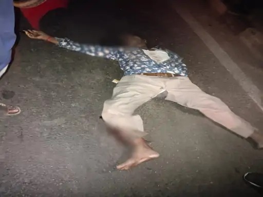 छत्तीसगढ़ हादसे में फटा युवक का सिर: अज्ञात वाहन की टक्कर से मौत, शिव बारात से लौटते वक्त गई जान