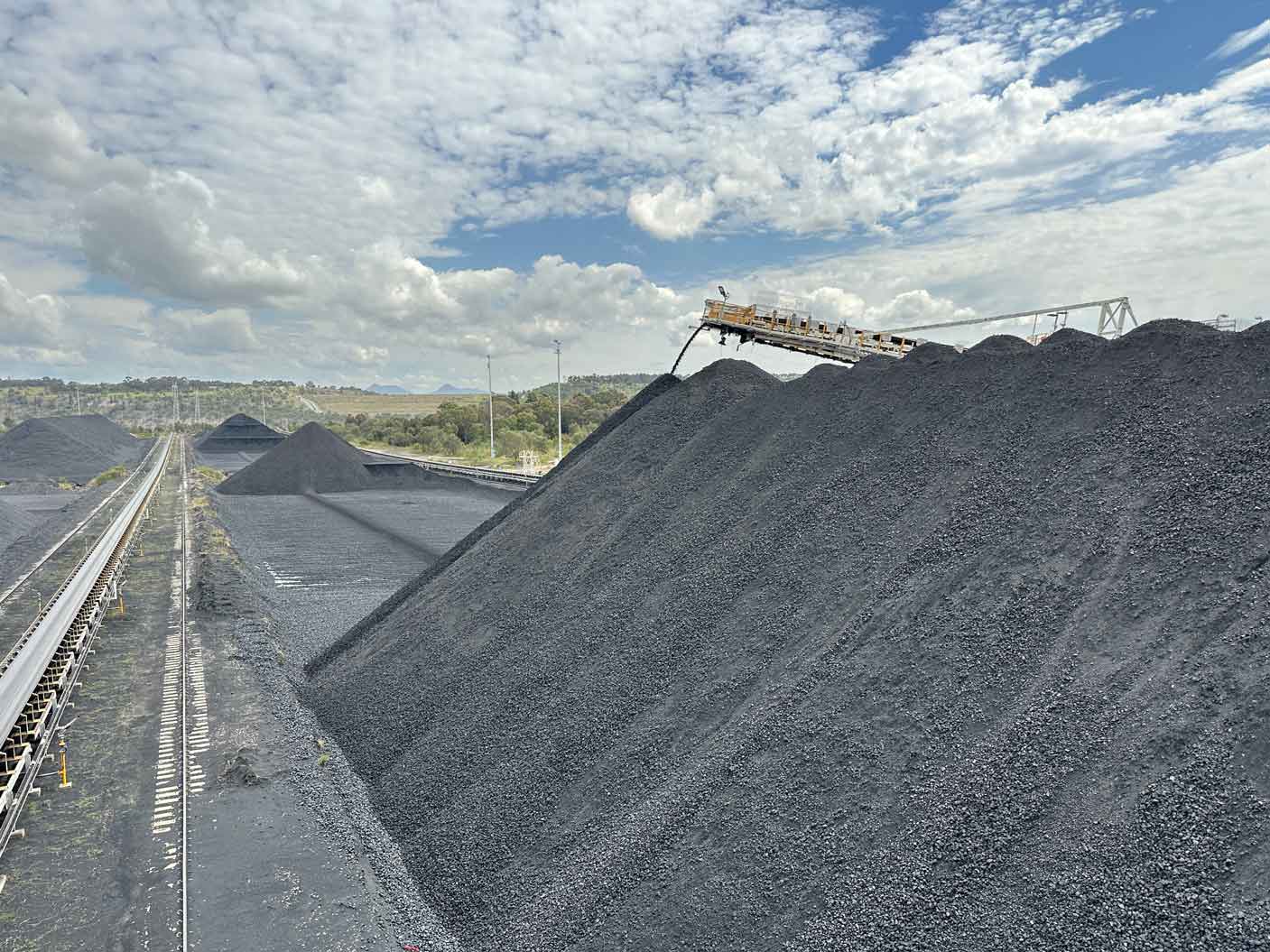 Mra Engineering Services Automation Engineering - Mountain Background Collection - 8K Quality