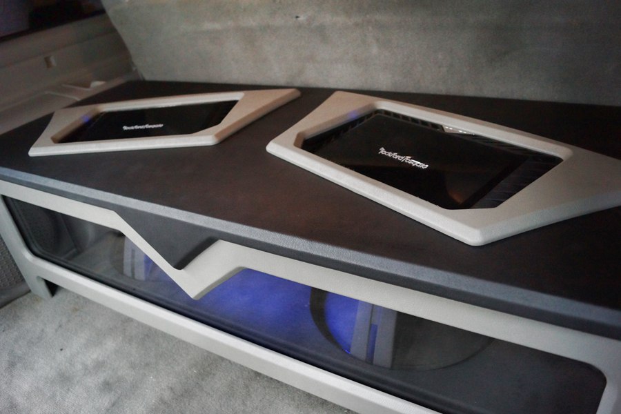 2004 Cadillac Escalade Custom Car Audio Sound System