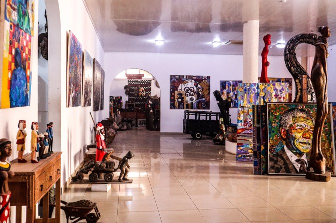 ARTIST ALLIANCE GALLERY