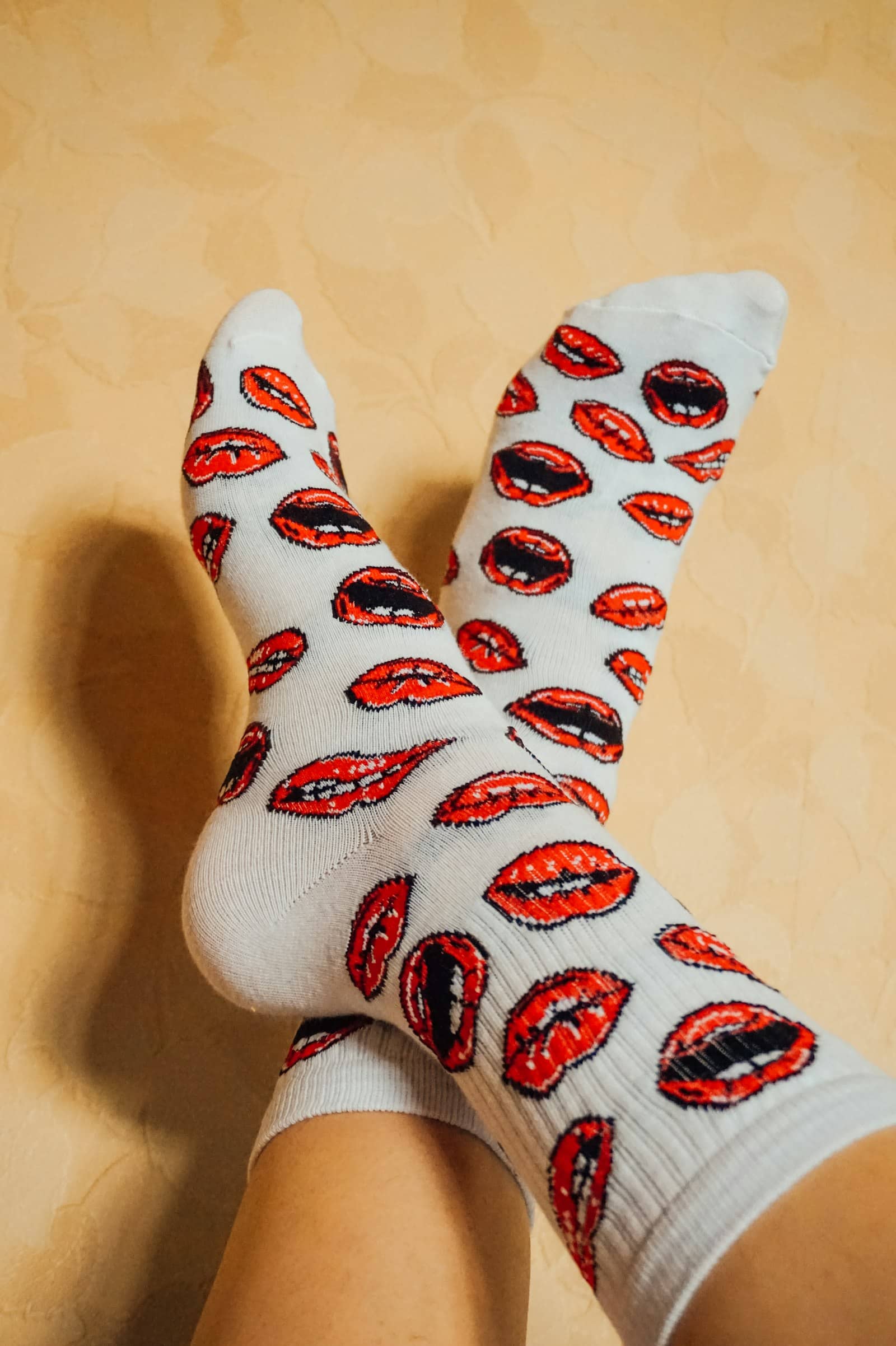 Folded merino wool dress socks in navy and grey