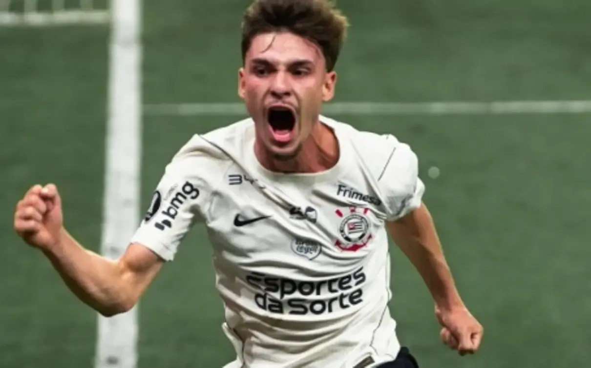 Memphis Depay muda o jogo e dá assistência na vitória do Corinthians sobre o Rosario Central pela Libertadores