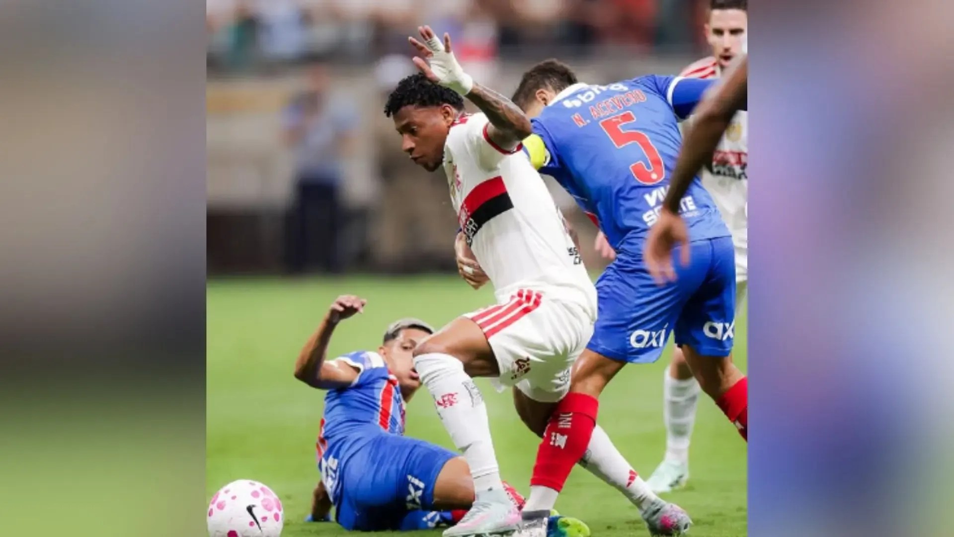 Flamengo vence Bahia por 3 a 0 em jogo do Brasileirão na Arena Fonte Nova
