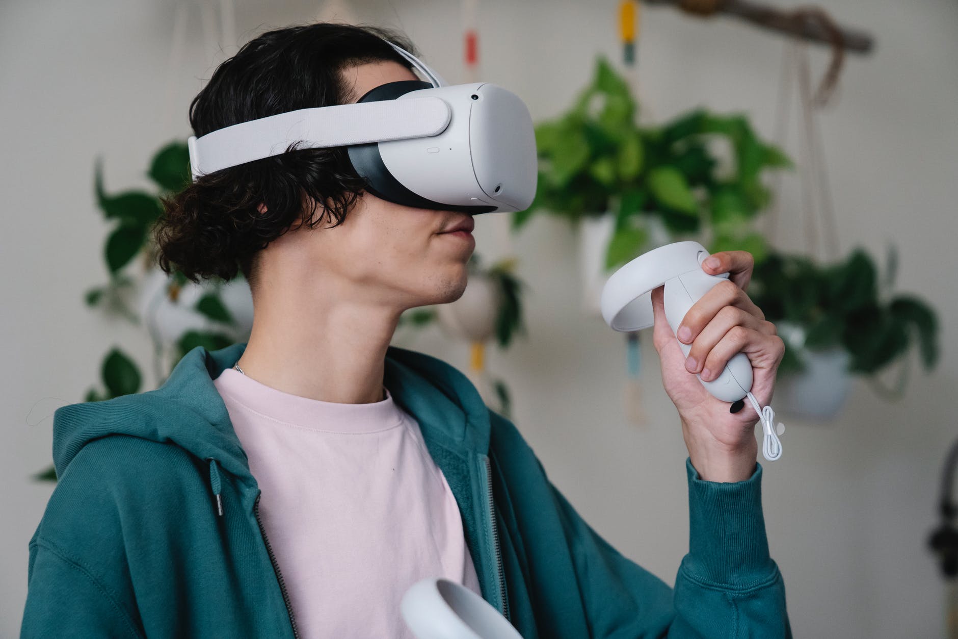 5 Different VR Games You Should Try This 2022