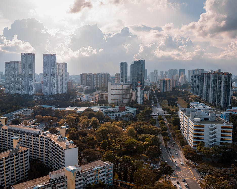 Should The Age For Singles’ To Purchase HDB Flats Be Reduced?