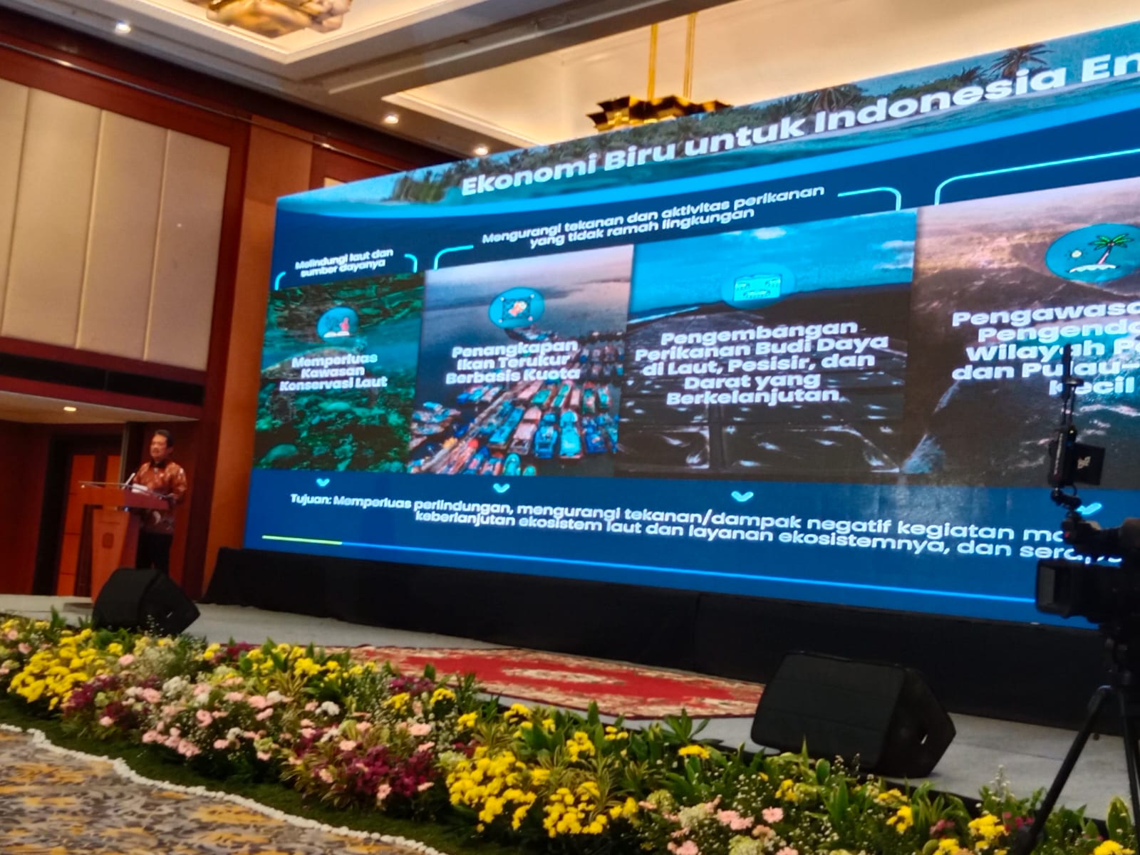 Menteri KKP Sebut Laut Kritis Akibat Penangkapan Liar