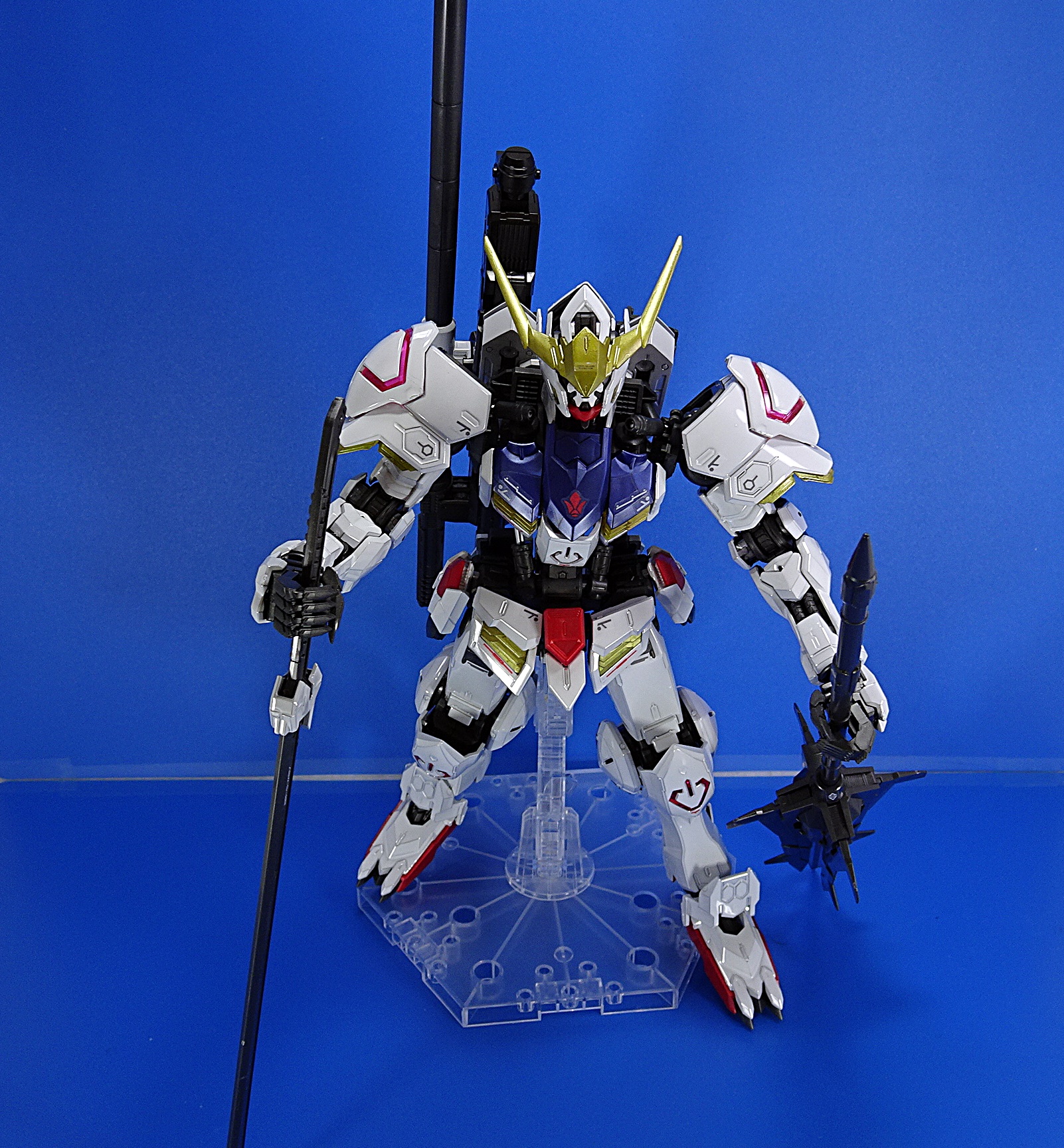 【美品】 ＭＧ 1/100 ガンダムバルバトス チタニウムフィニッシュ MG 1/100 ガンダムバルバトス[チタニウムフィニッシュ］ − 商品情報