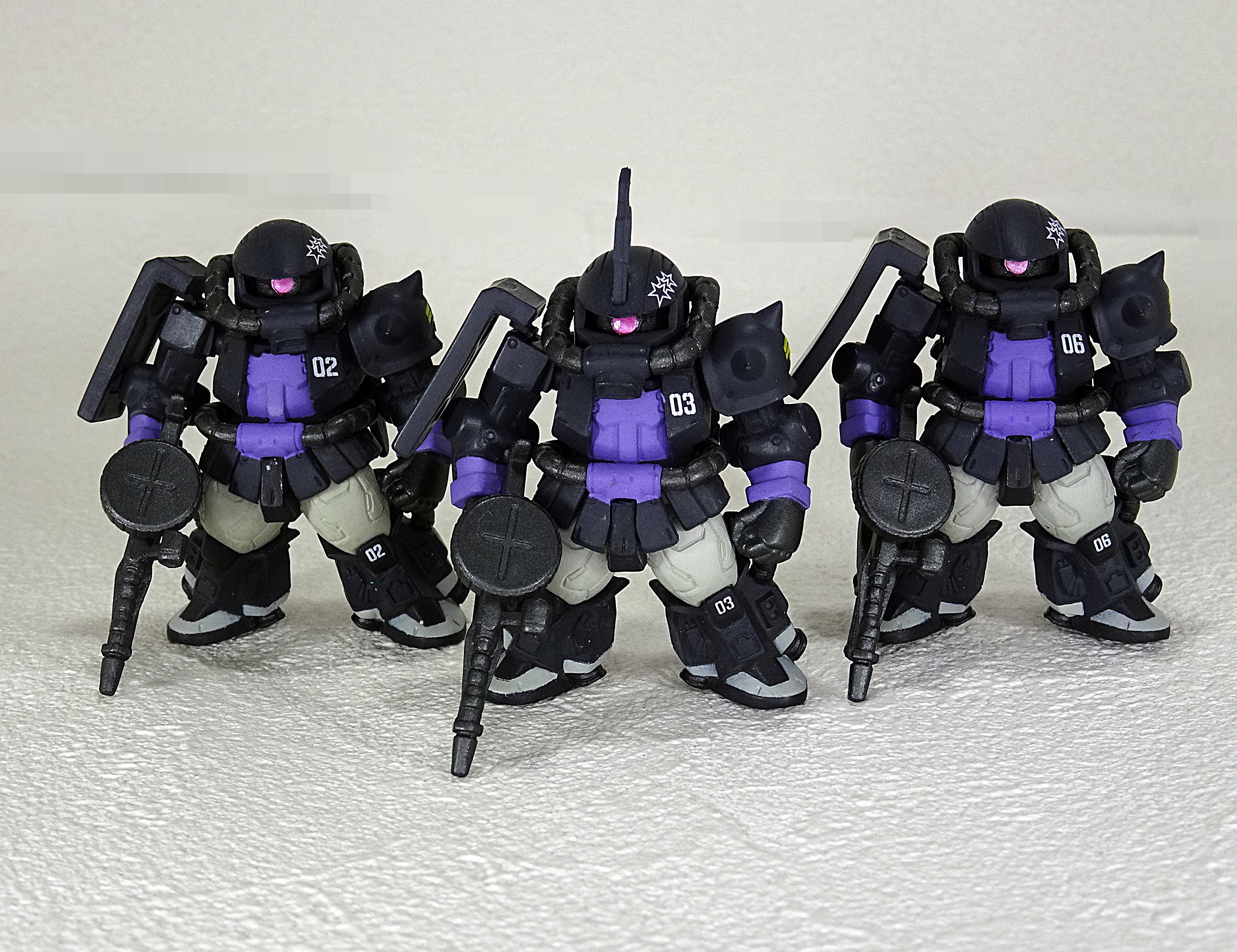 食玩 FWガンダムコンバージ:CORE 黒い三連星 高起動型ザクⅡ & ドム