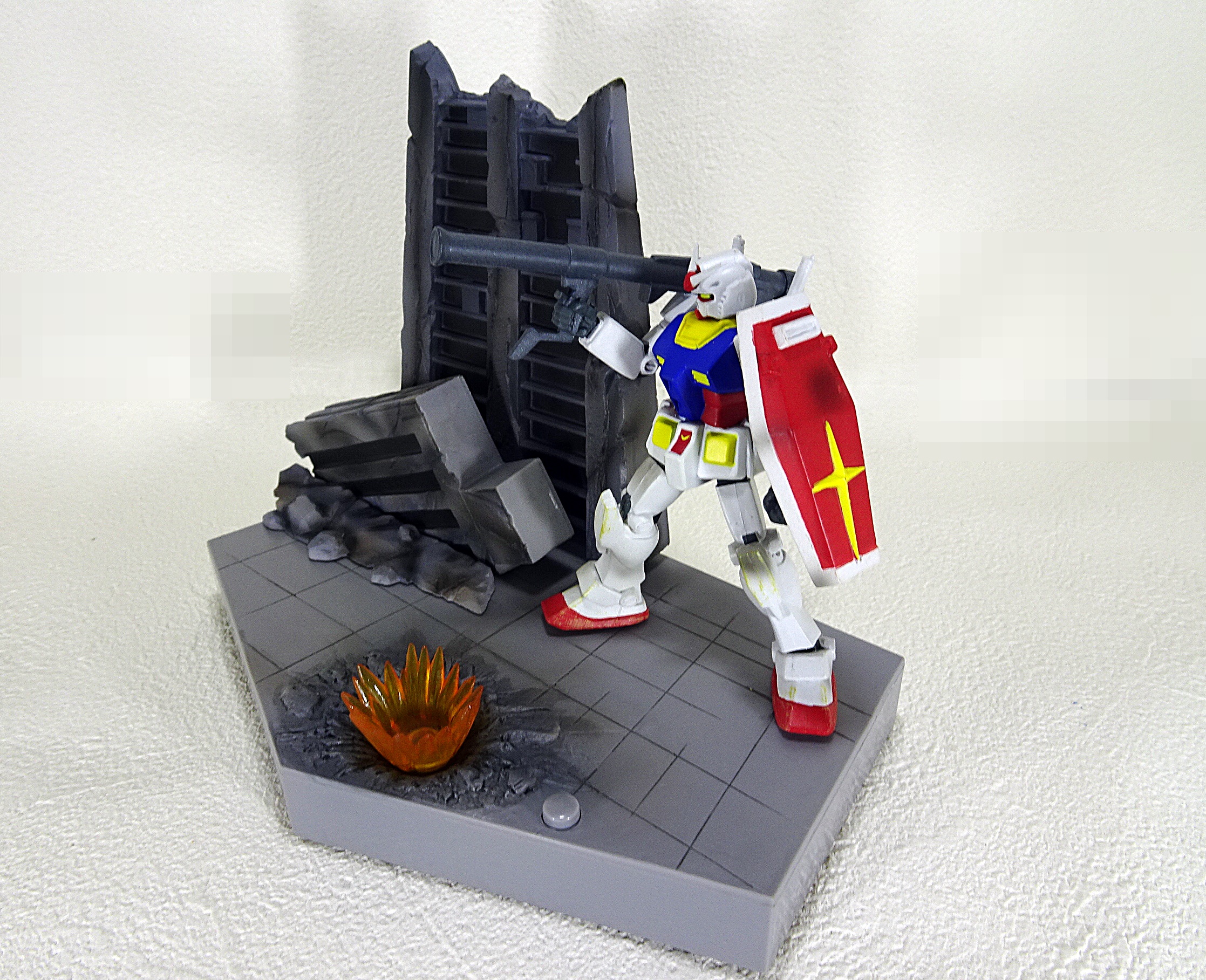 プライズアイテム ガンダムシリーズ ウェザリング&ライトアップ