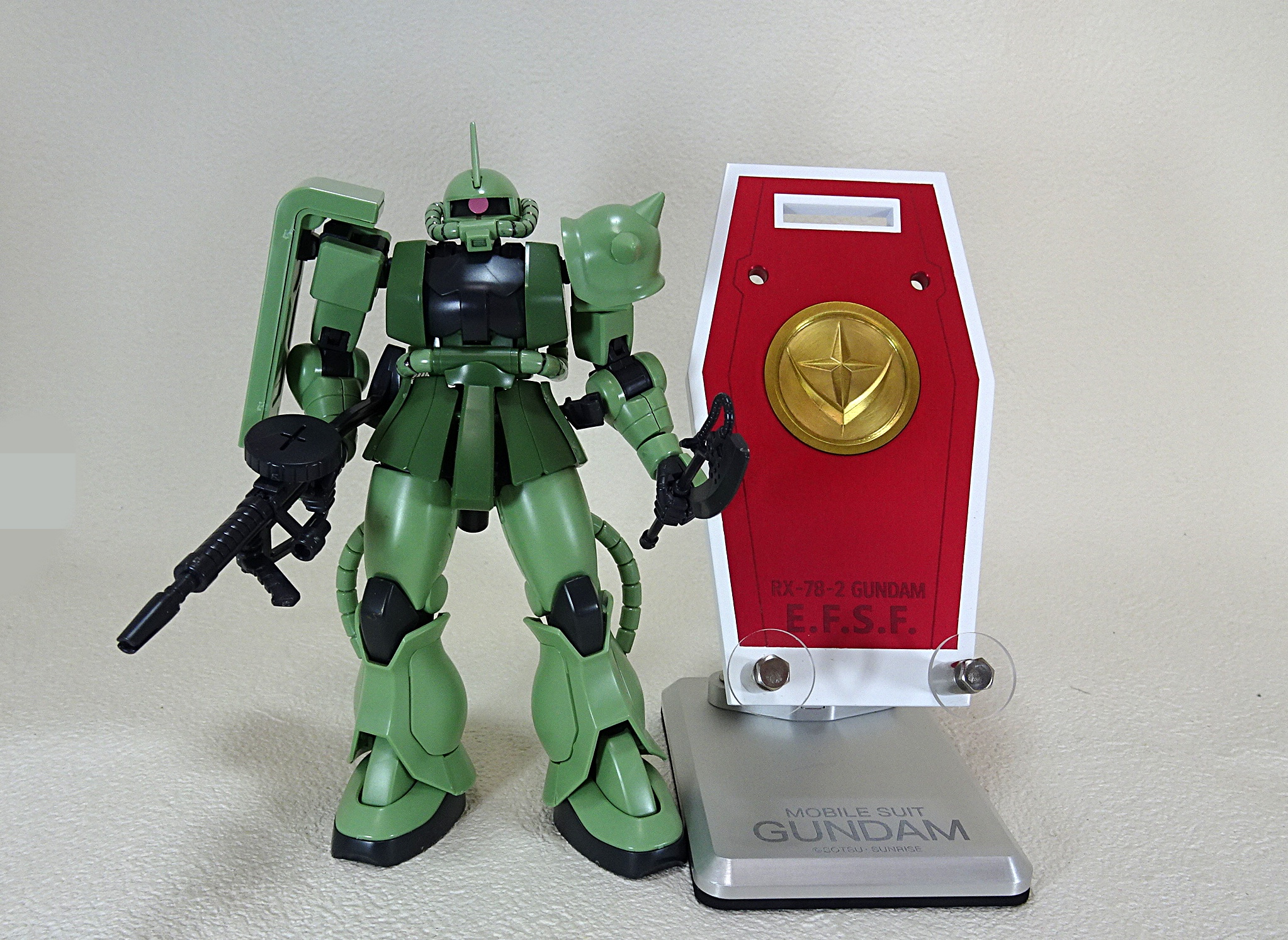 STUDIO大河原 presents 「機動戦士ガンダム スマホスタンド