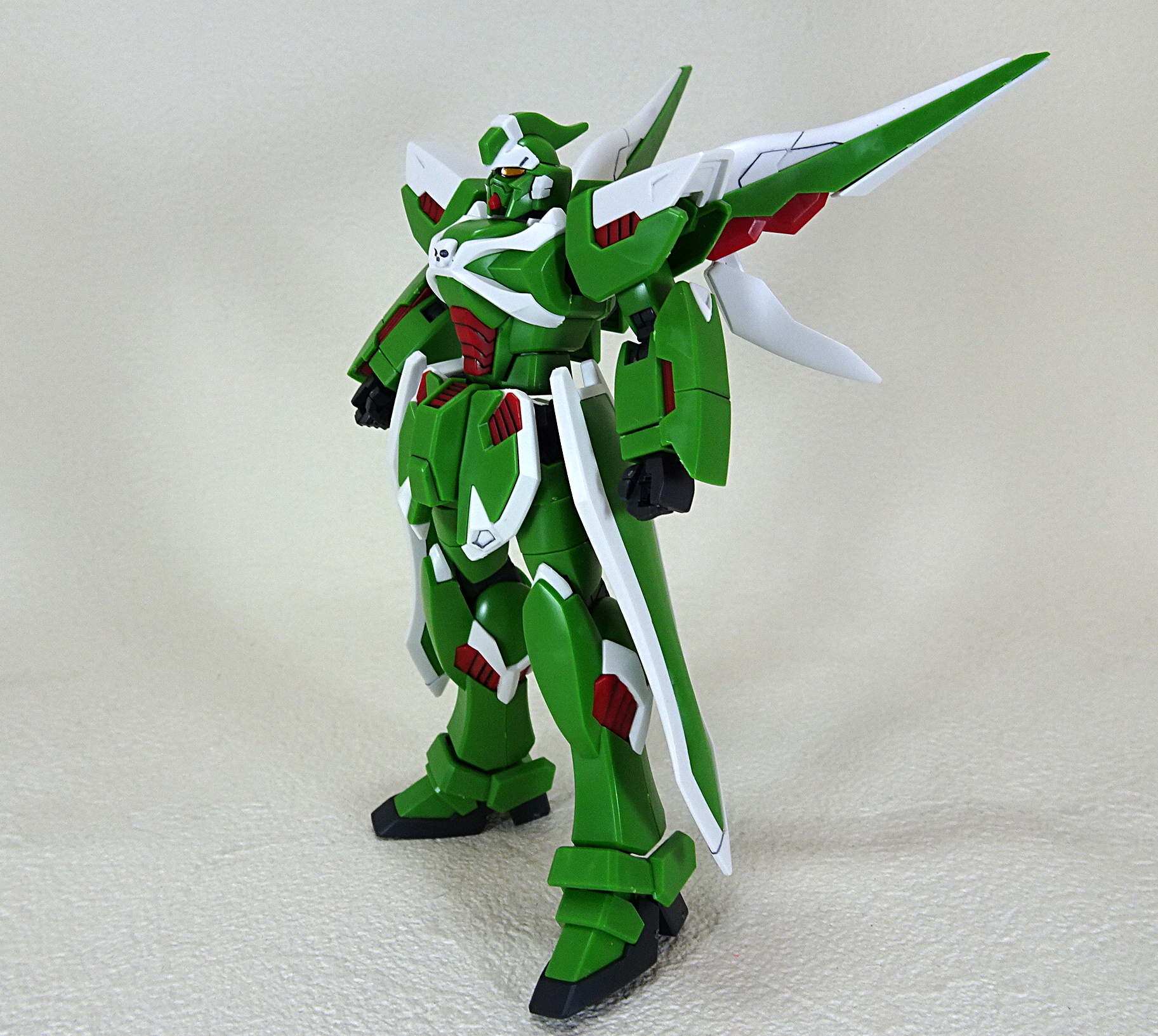 プレミアムバンダイ HG 1/144 ファントムガンダム | ガンダム中心で