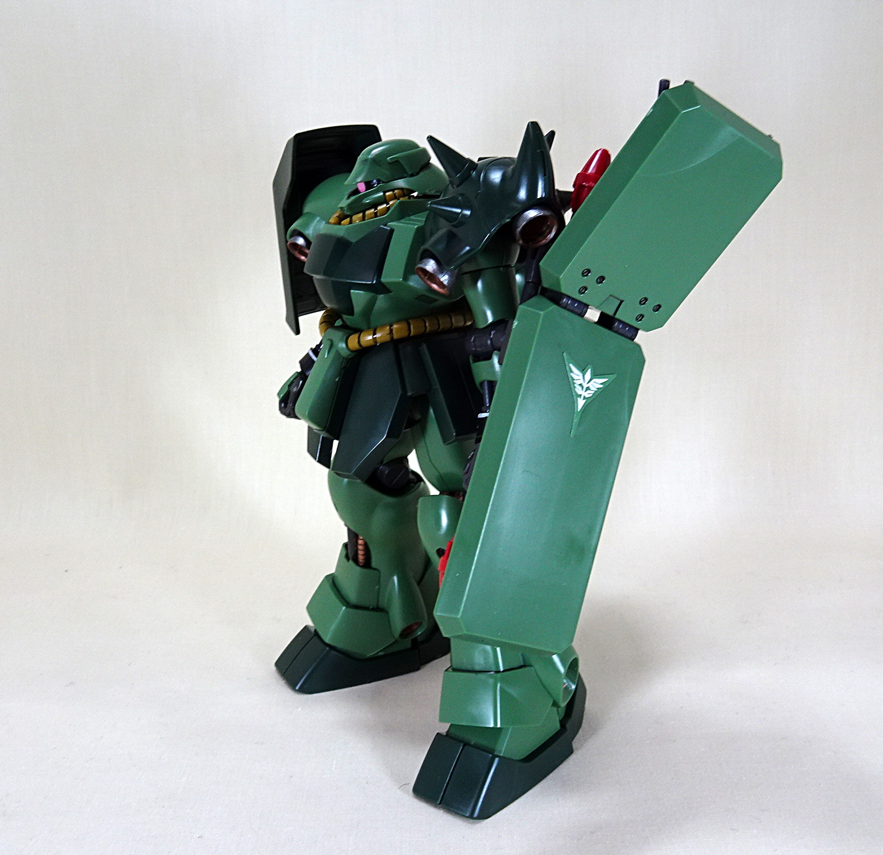 プレミアムバンダイ HGUC 1/144 機動戦士ガンダムUC アイザック/ガザC