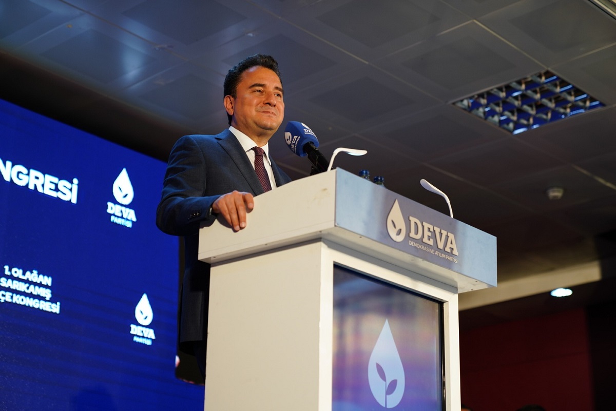 Demokrasi ve Atılım Partisi (DEVA) Genel Başkanı Ali Babacan, Kars’ta