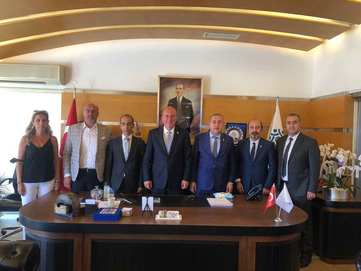 İnternet Gazetecileri Federasyonu (İGF) yöneticilerini ağırlayan Memleket Partisi Genel Başkanı