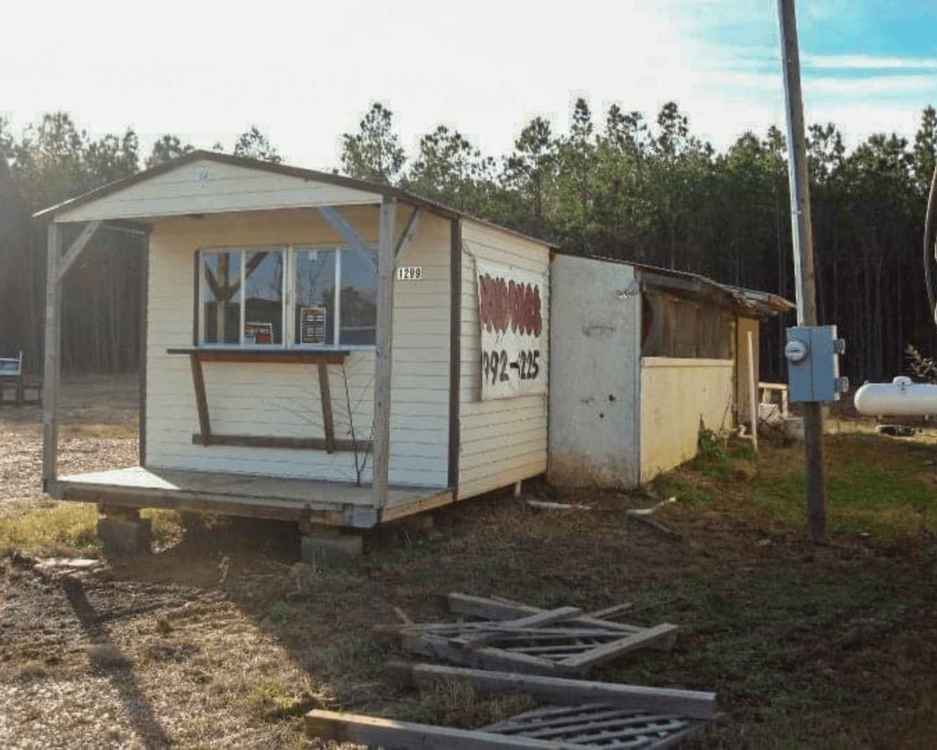 Original Mudbugs Crawfish stand in its early days before expansion