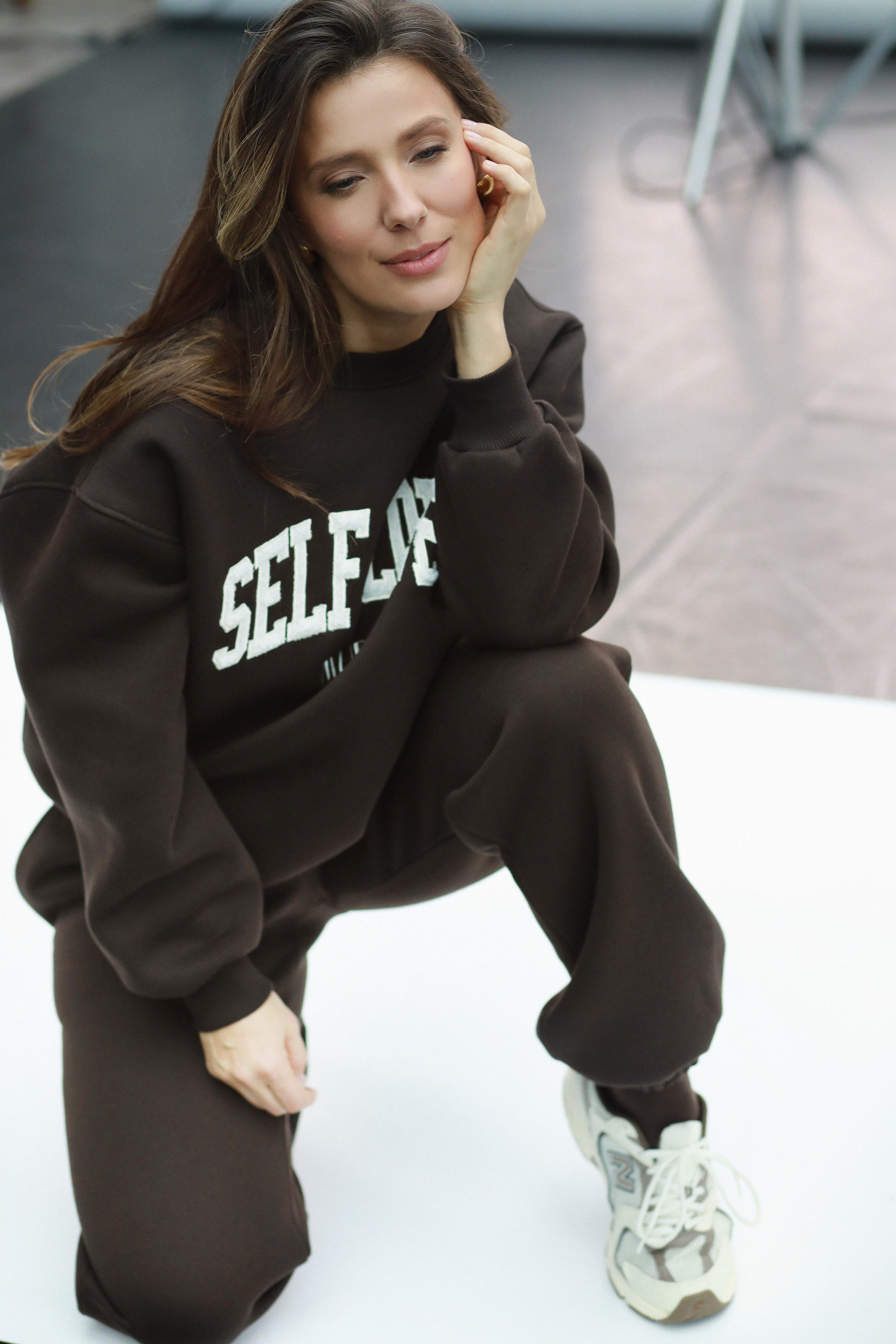 SWEATSHIRT 'SELF LOVE' | Chocolate