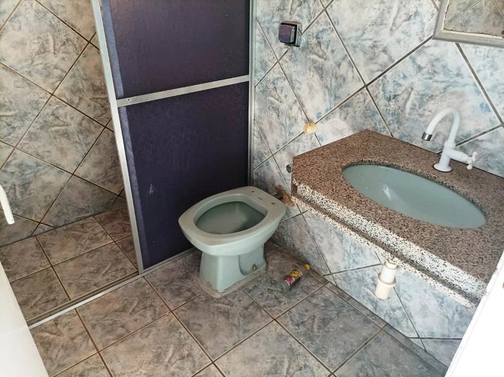 009