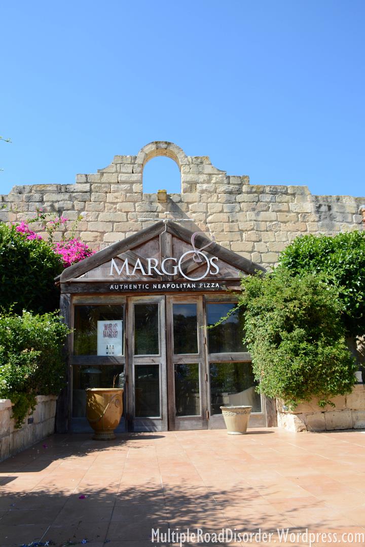 The best Neapolitan Pizzas in the world! - Margo's Mistra Bay