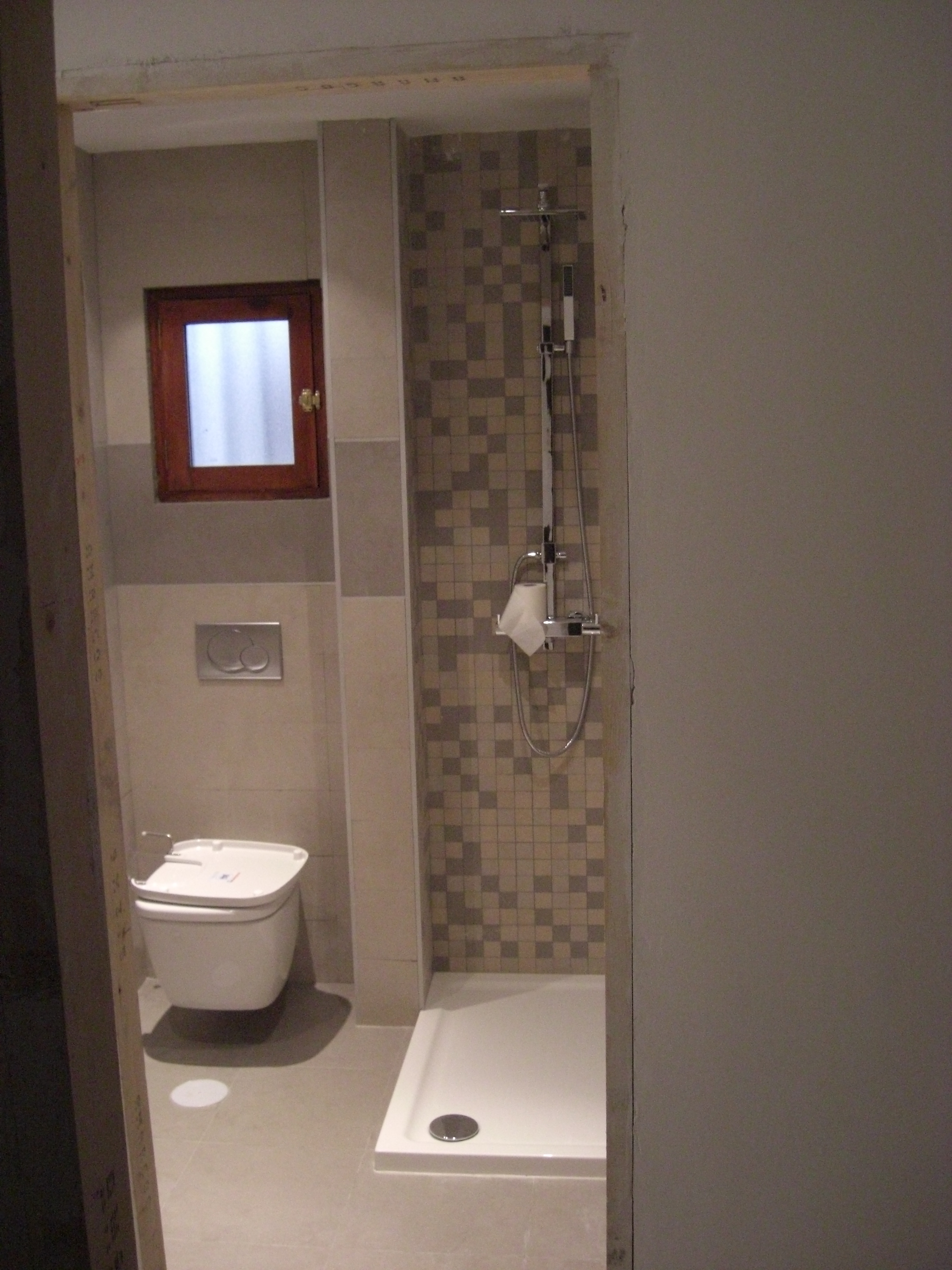 BAÑO RODRIGO