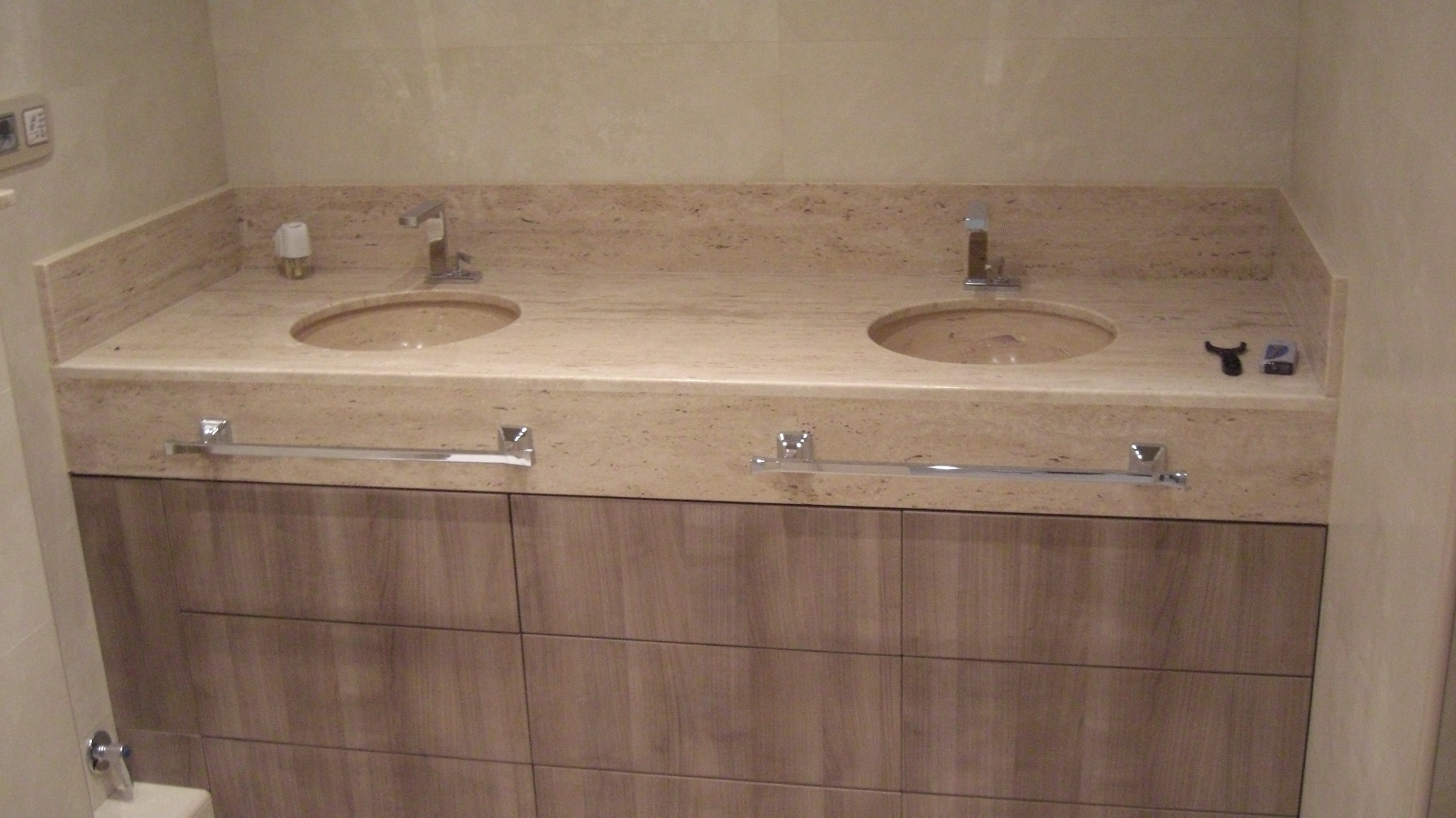 BAÑO-MARGA