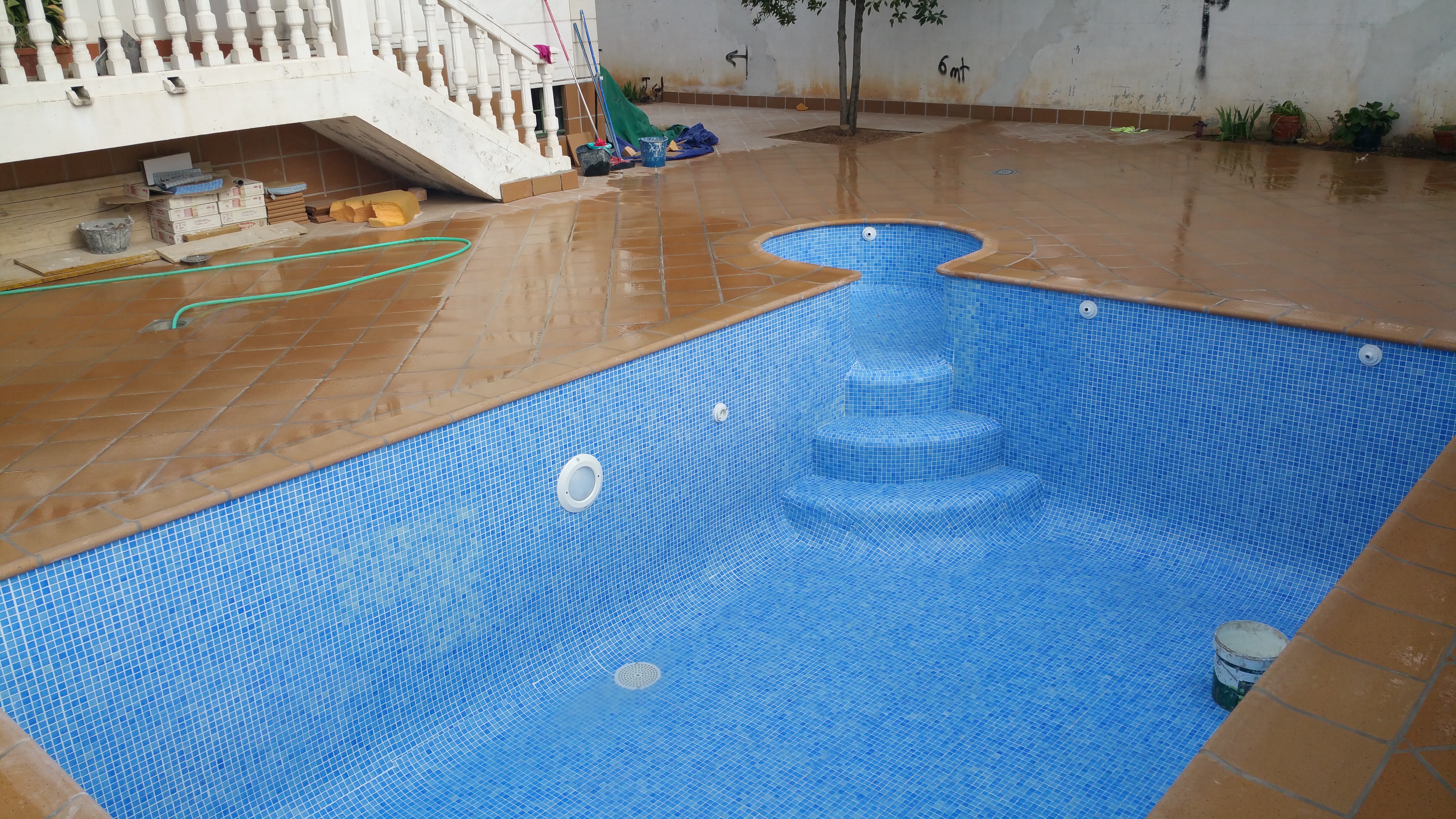 LIMPIEZA PISCINA
