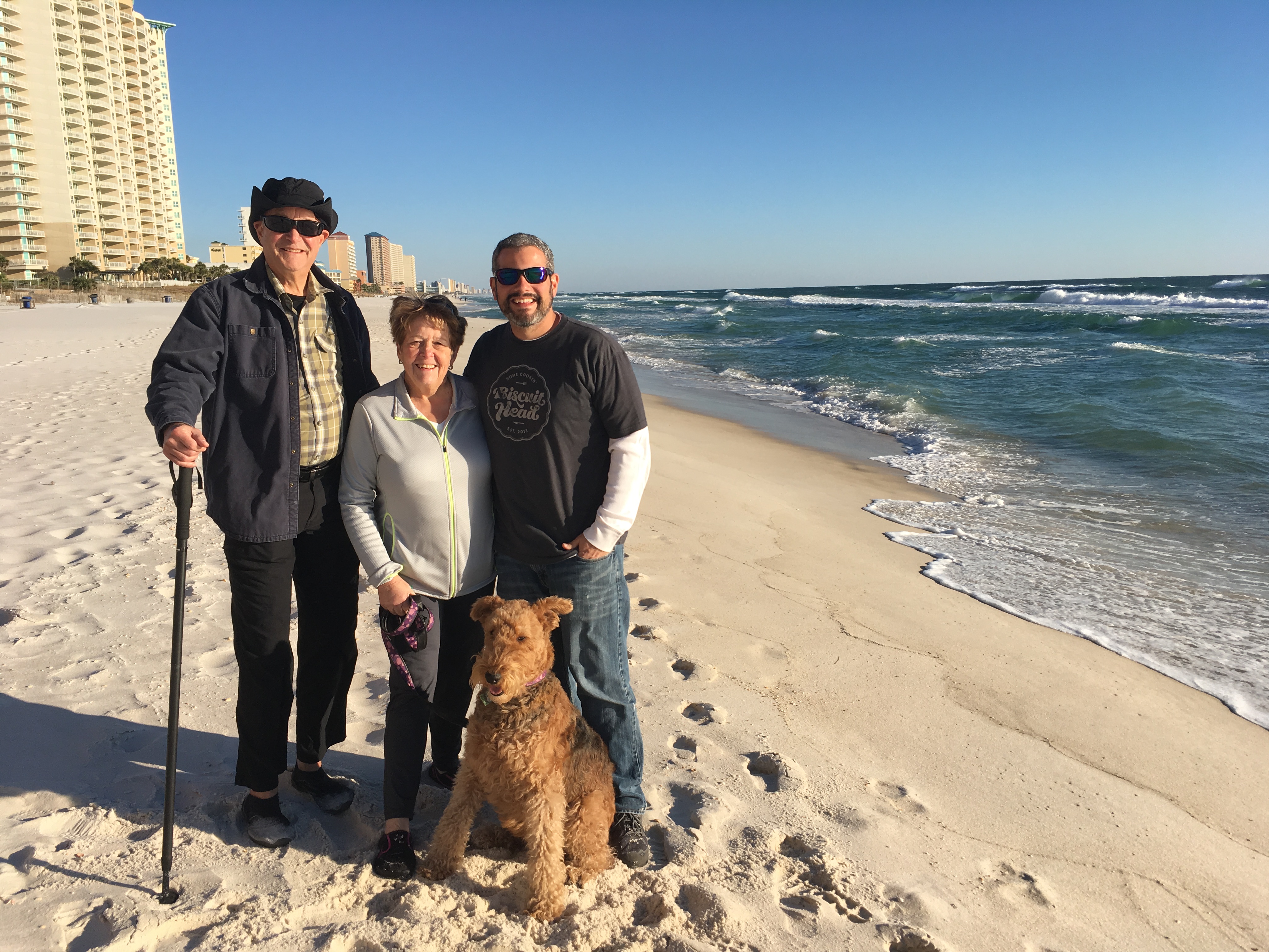 Uncle Jeff and Aunt Sandy along the beach.
