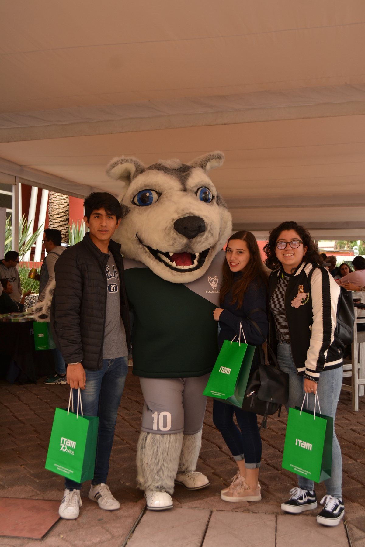 La mascota, de nuevo